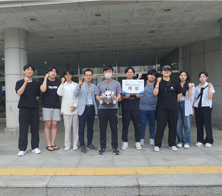[축] 전공동아리 누리나래 ｢스마트로봇경진대회 대상(장관상) 수상｣_정보/반도체전자공학과 대표이미지