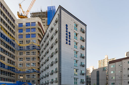 Exterior view 2